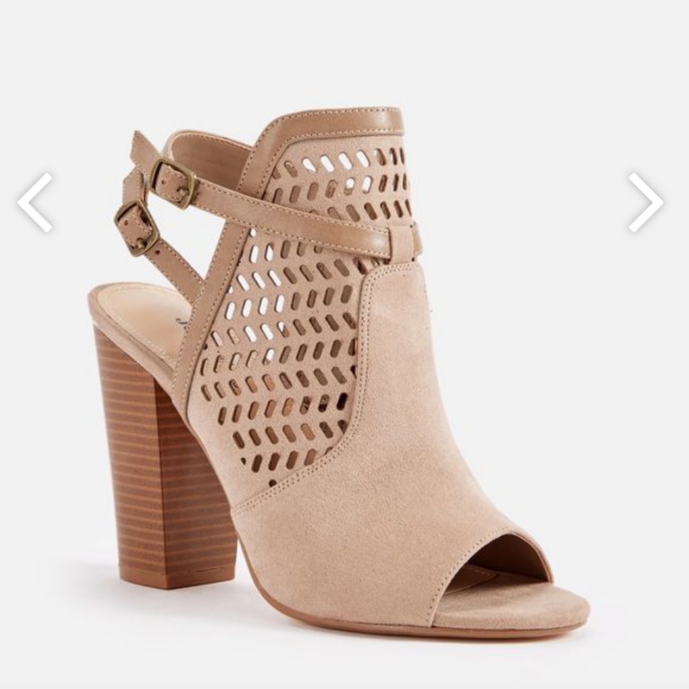 BNWT JustFab Kessie Taupe open-toe heeled bootie.